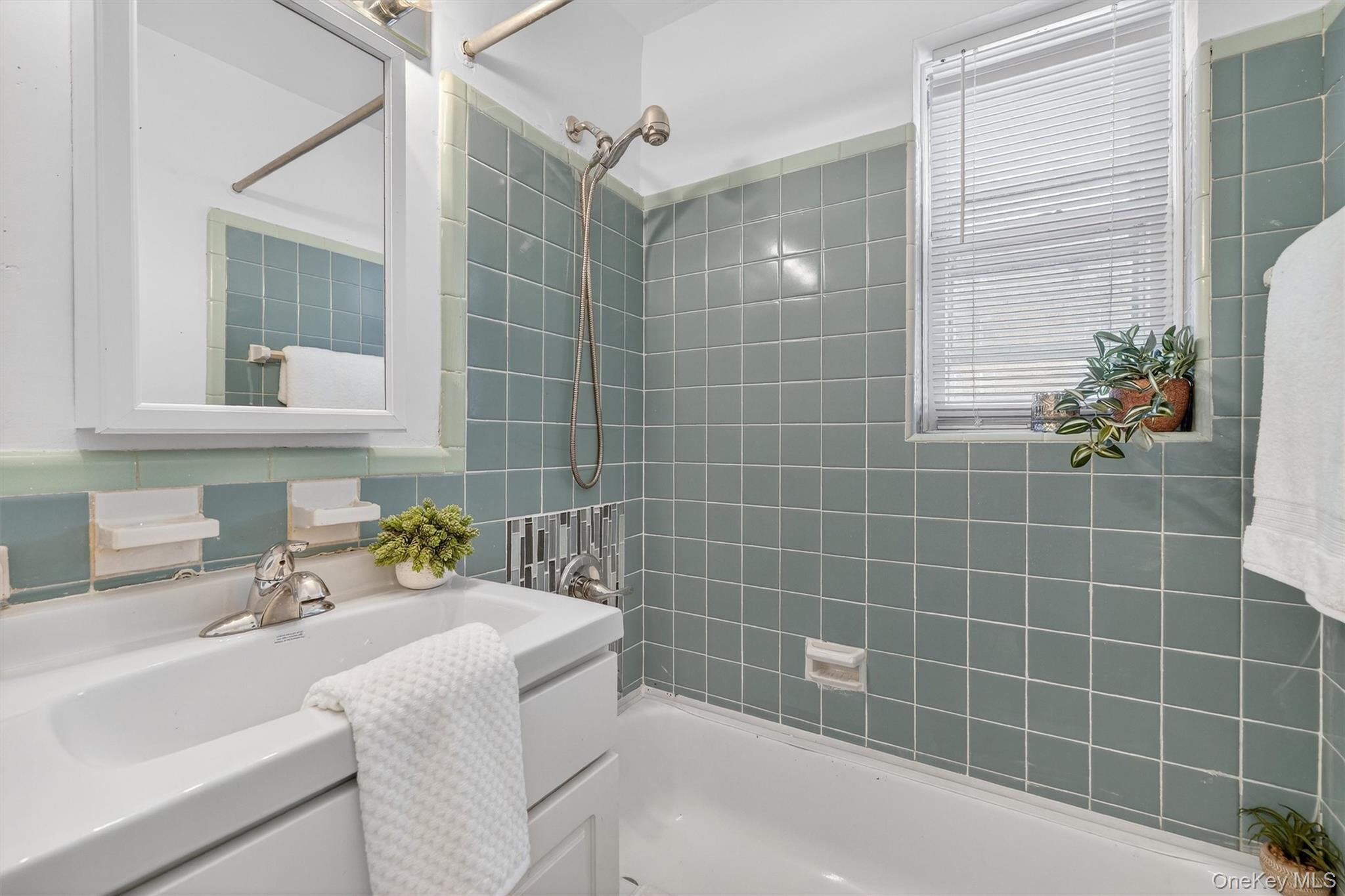 #12 photo, 125 N Washington Avenue, Hartsdale , NY 10530