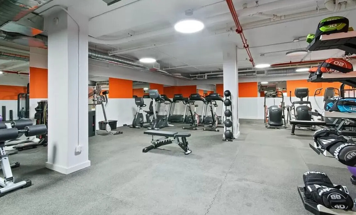 #10 photo, 385 1st Avenue, Gramercy Park , NY 10010