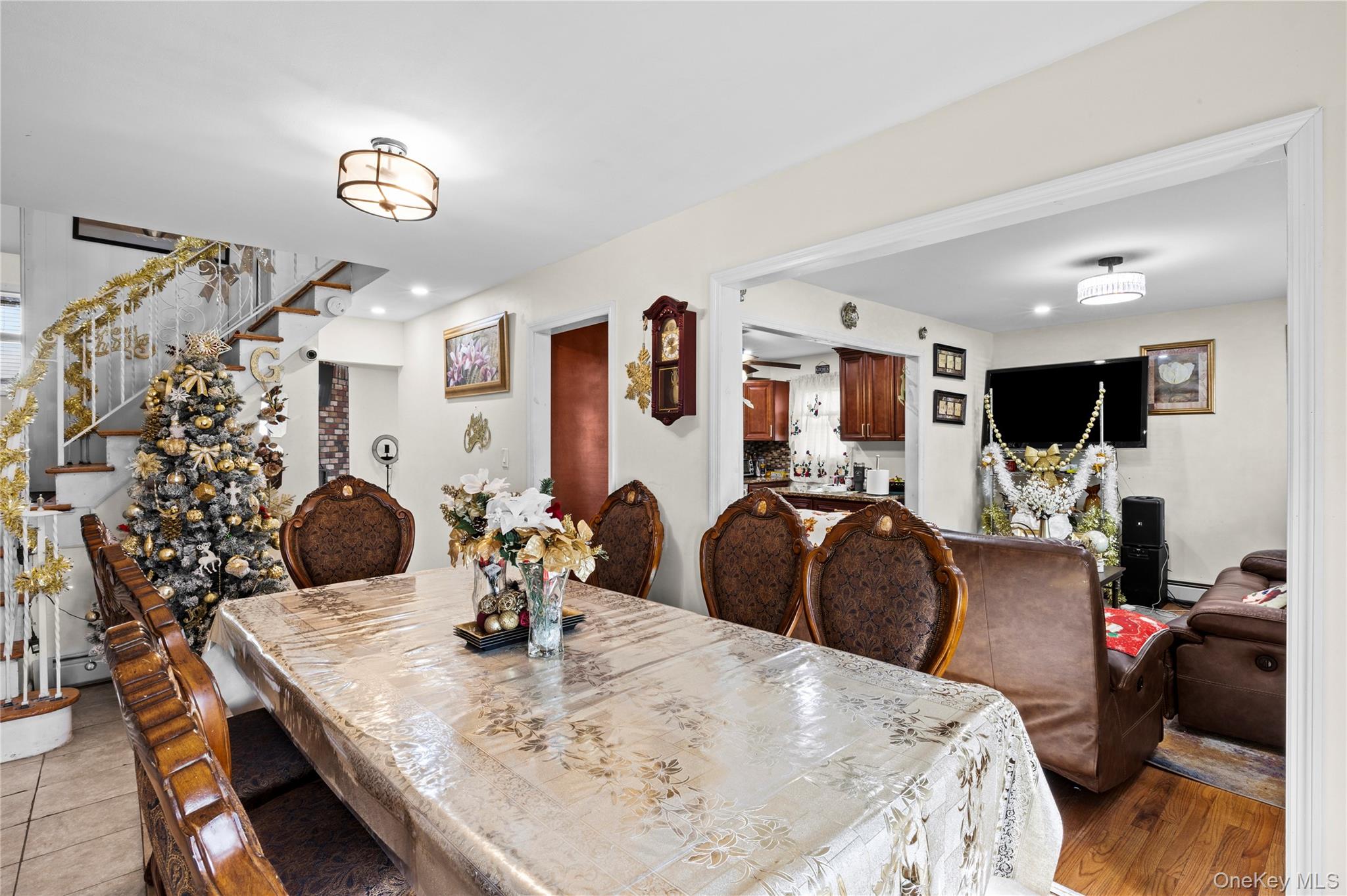 #12 photo, 1042 11th Street, West Babylon , NY 11704