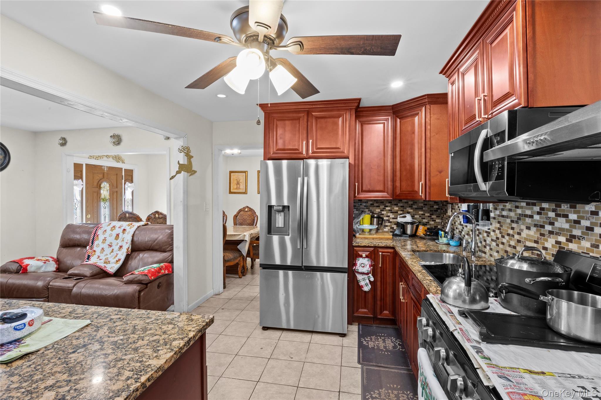 #19 photo, 1042 11th Street, West Babylon , NY 11704