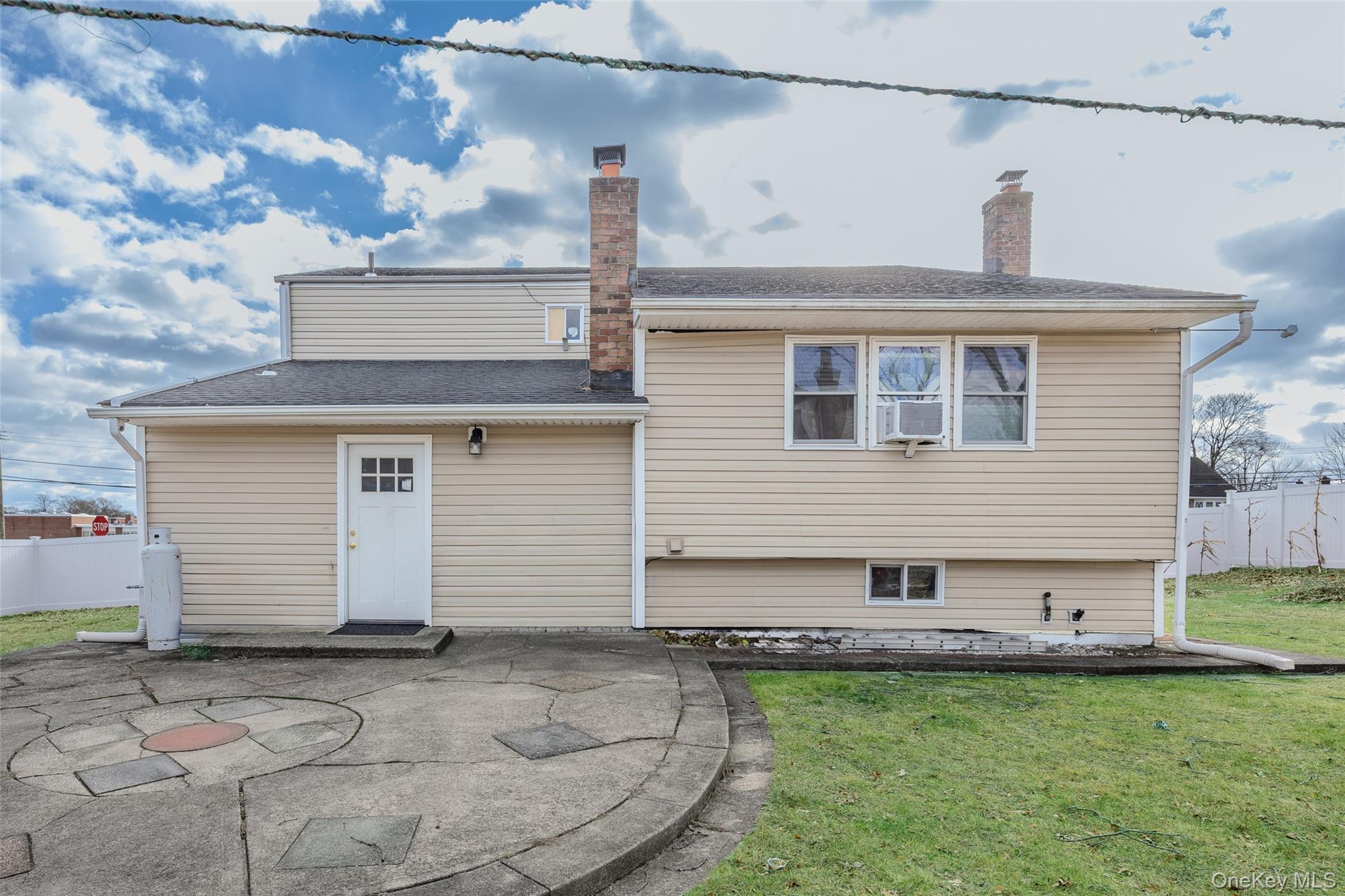 #7 photo, 1042 11th Street, West Babylon , NY 11704
