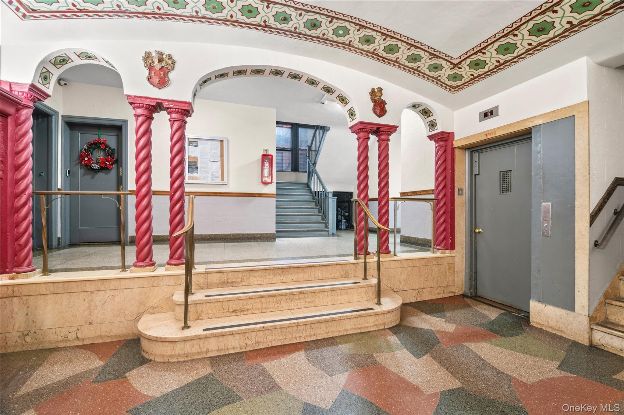 #17 photo, 3720 81 Strret, 뉴욕퀸즈 Jackson Heights , NY 11372