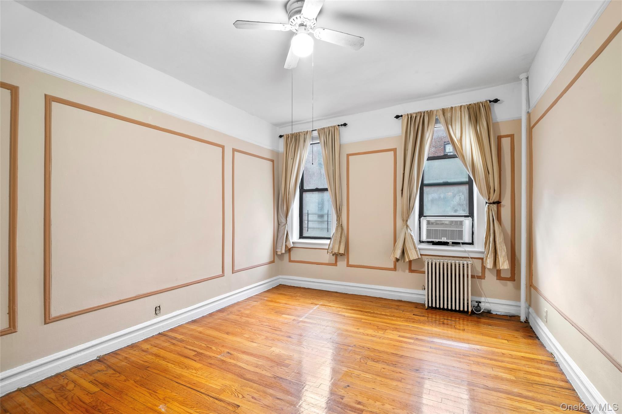 #4 photo, 3720 81 Strret, 뉴욕퀸즈 Jackson Heights , NY 11372