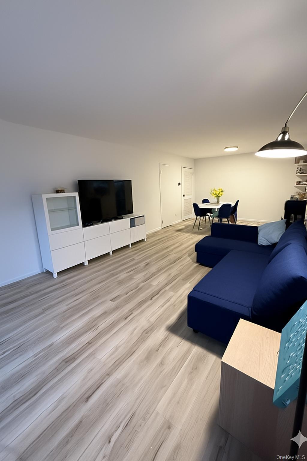 #10 photo, 128 Santa Barbara Drive, Plainview , NY 11803