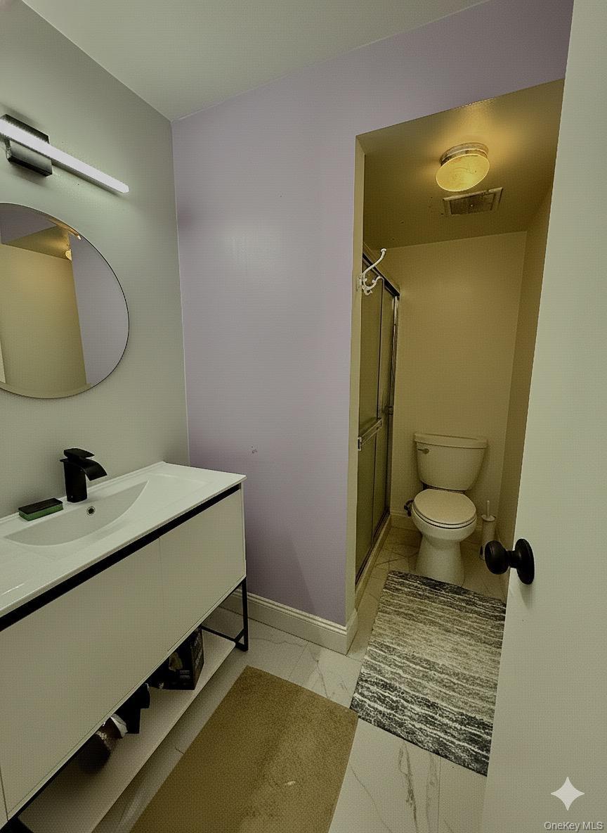 #12 photo, 128 Santa Barbara Drive, Plainview , NY 11803