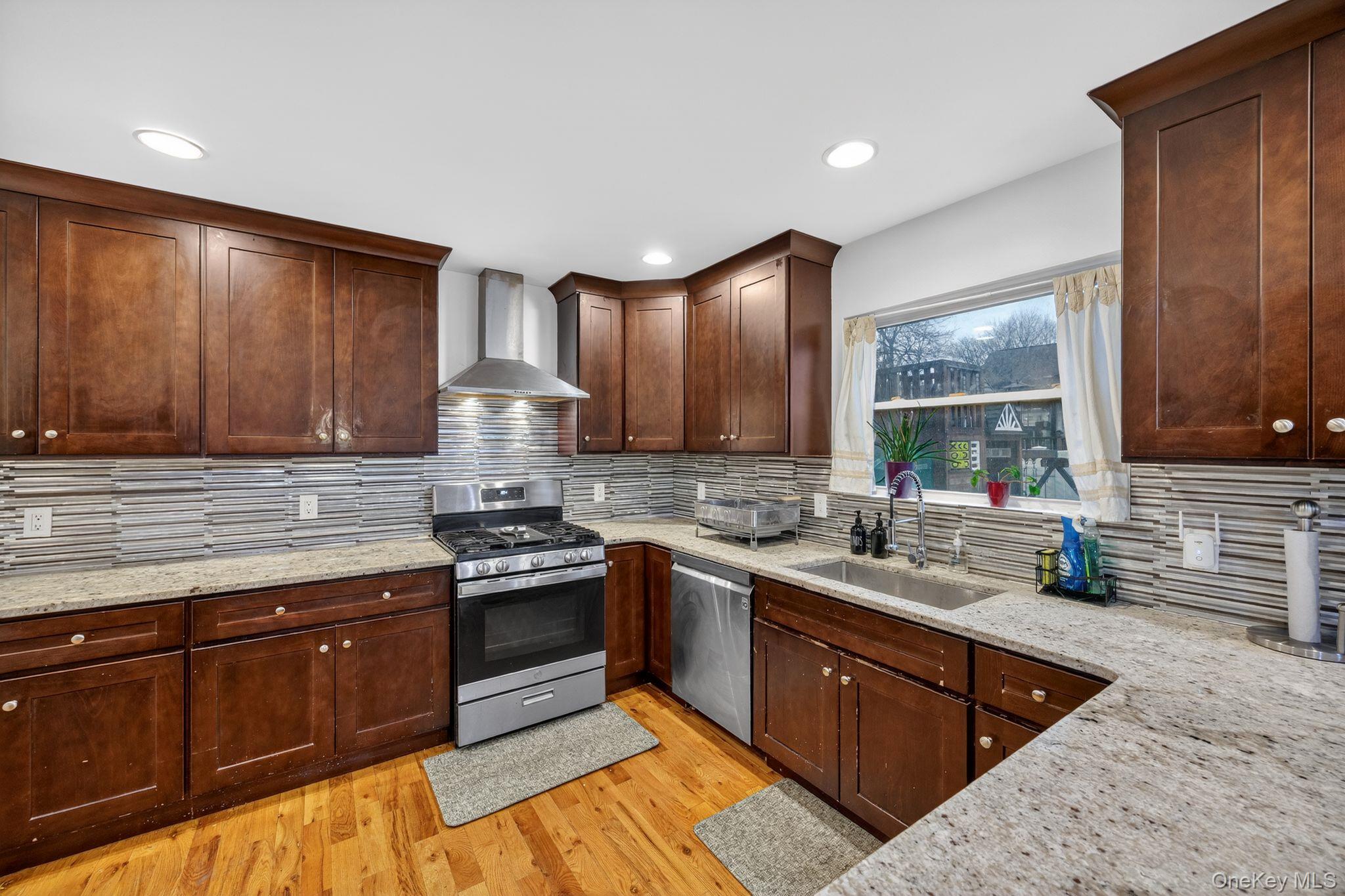 #17 photo, 1878 Lake Drive, Baldwin , NY 11510