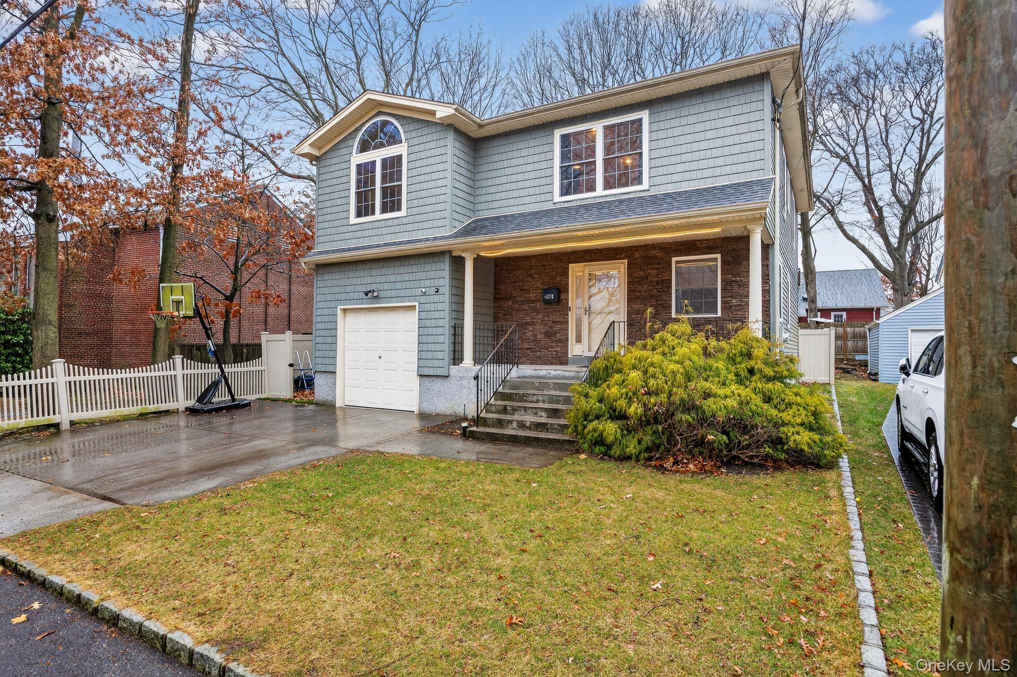 #3 photo, 1878 Lake Drive, Baldwin , NY 11510