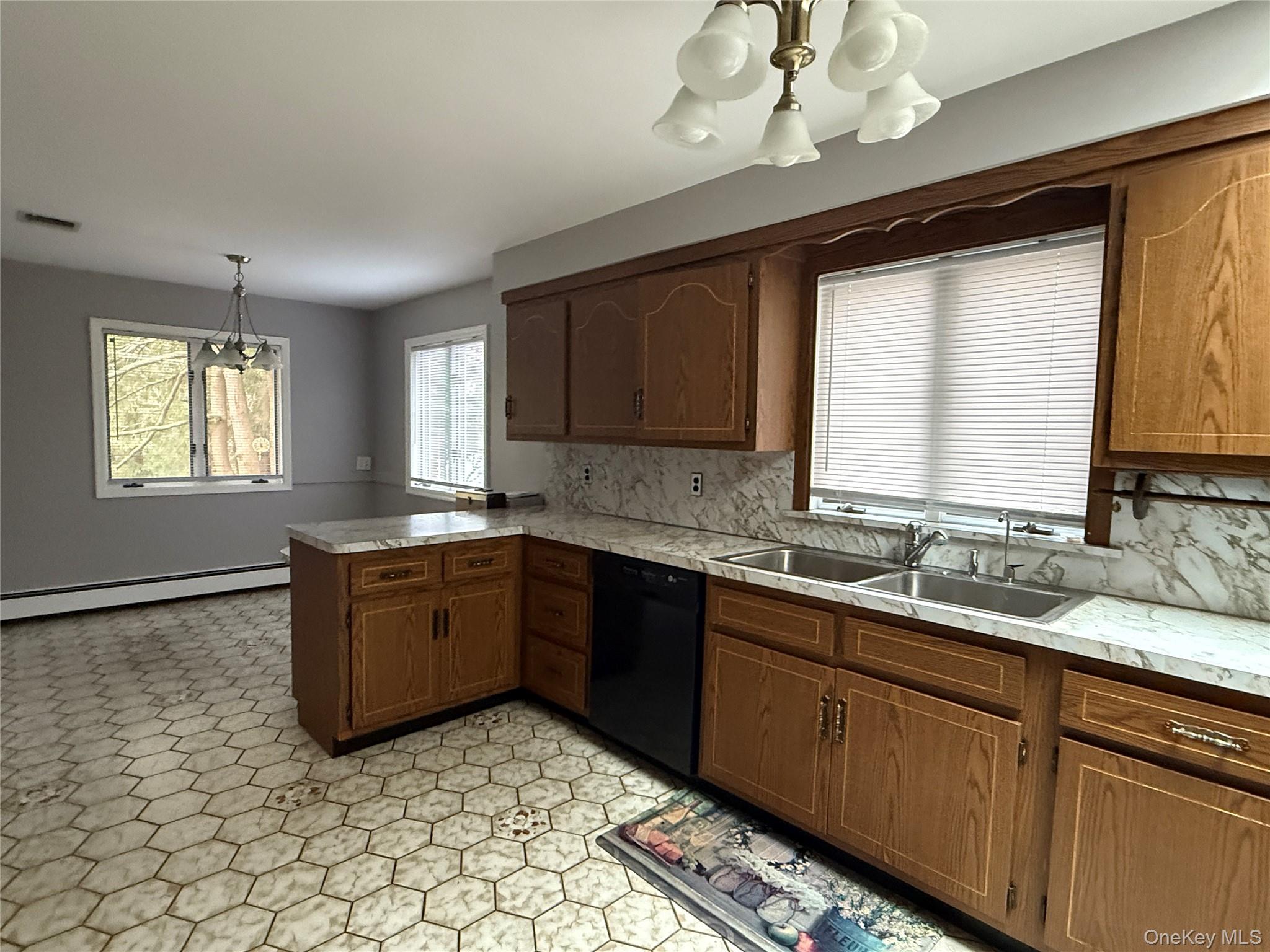 #17 photo, 1926 Midlane rd, स्योसेट Syosset , NY 11791