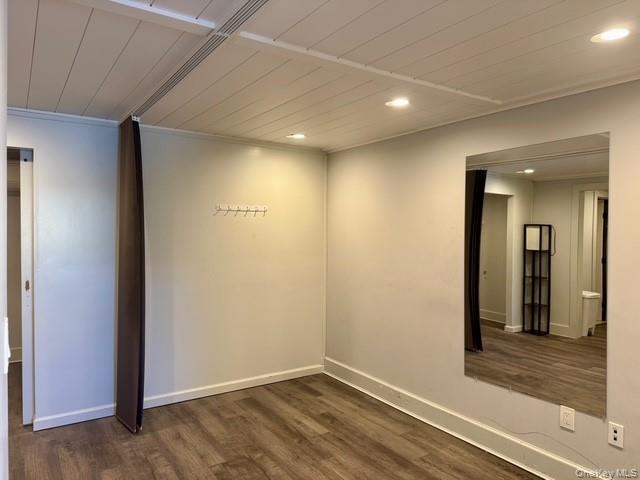 #2 photo, 70 Washington Parkway, Hicksville , NY 11801