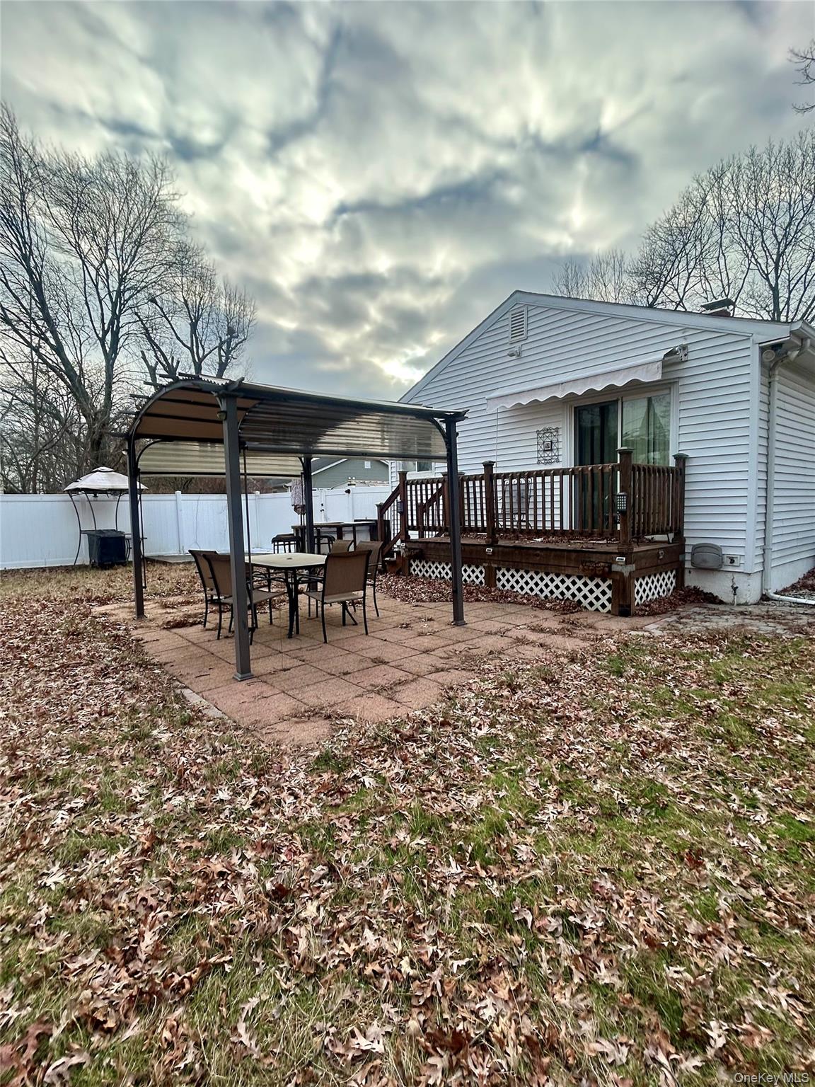 #8 photo, 1255 Udall Road, Bay Shore , NY 11706