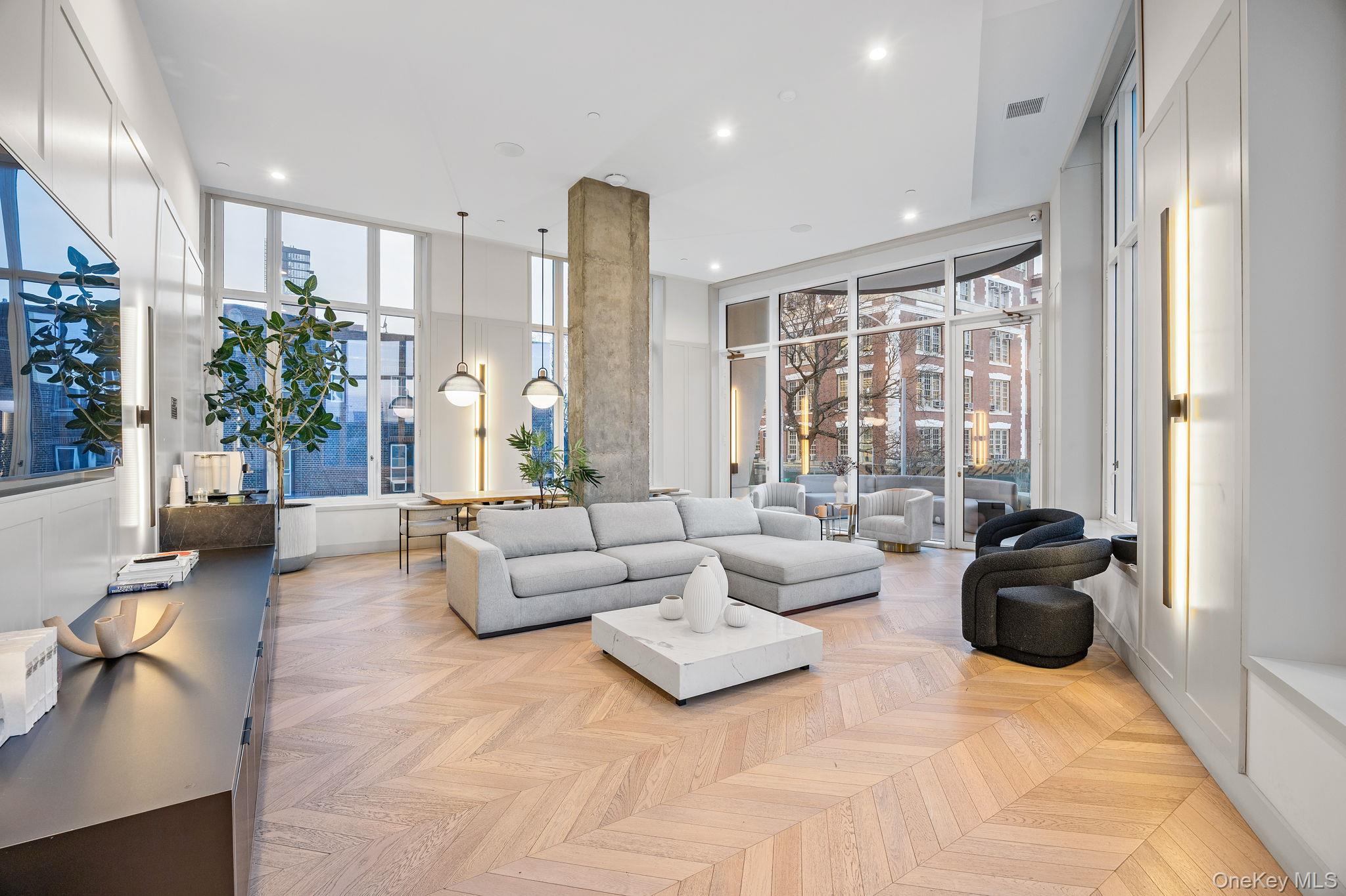 #12 photo, 41st Avenue 29-18, Long Island City , NY 11101