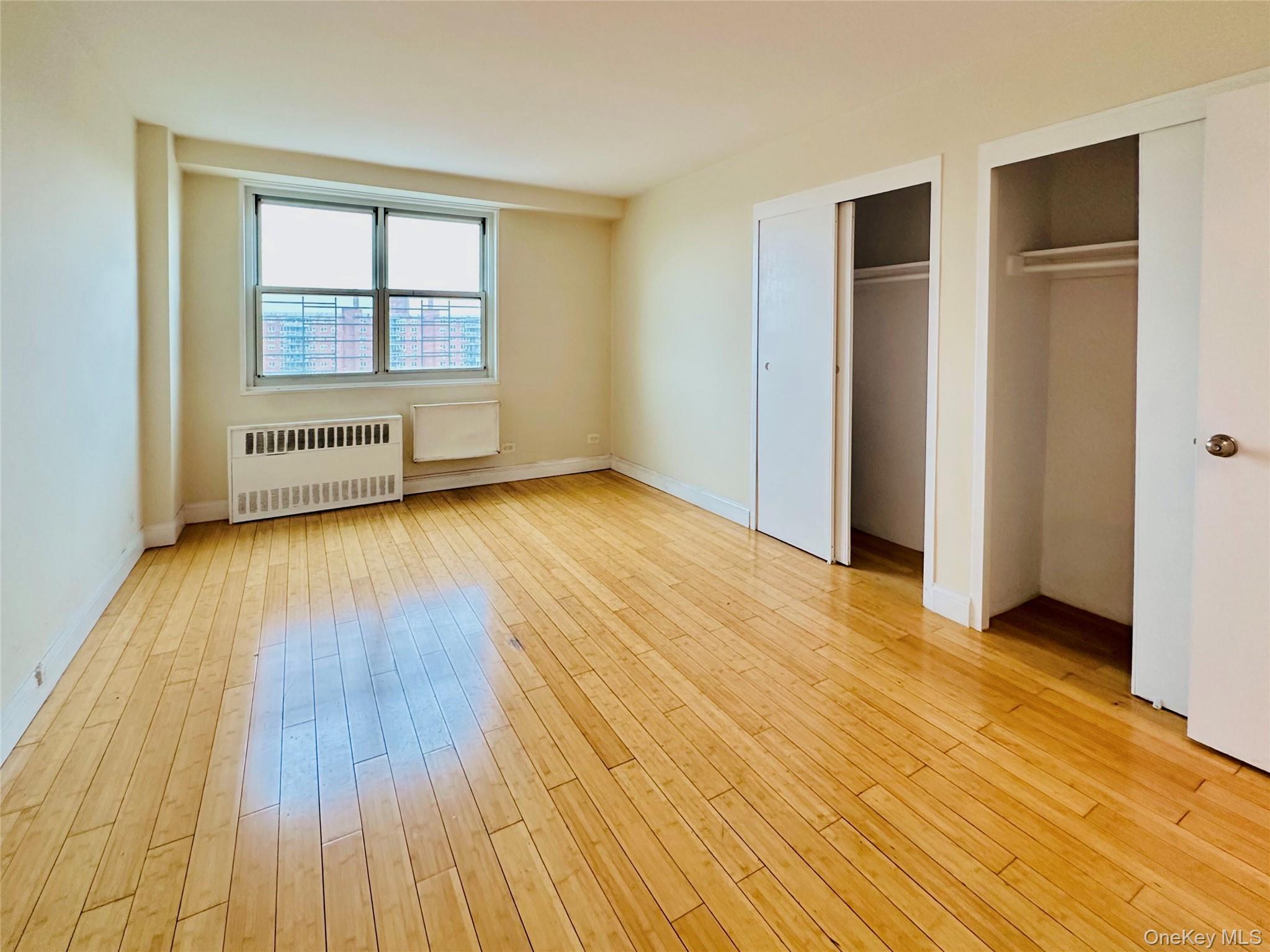 #18 photo, 880 Boynton Avenue, Bronx , NY 10473