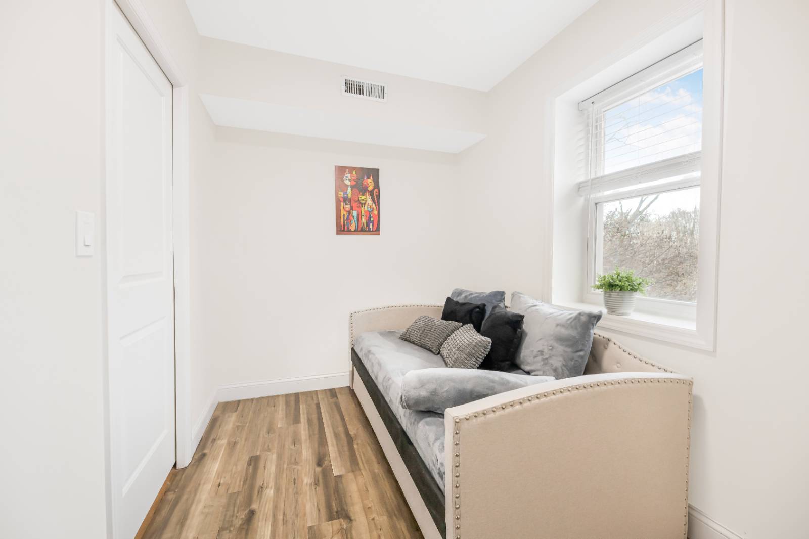 #39 photo, 248 Rockne Rd, Yonkers , NY 10701