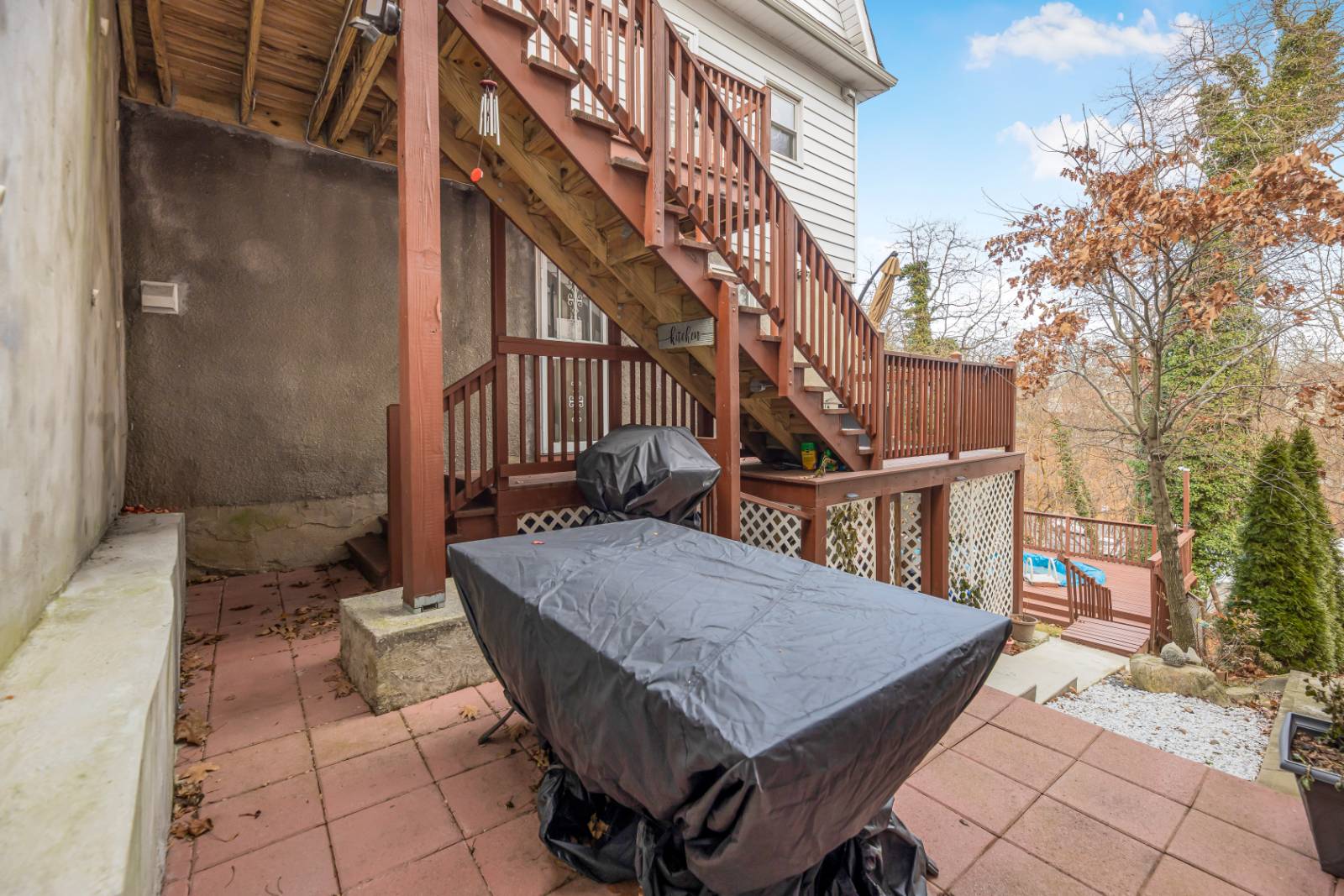 #9 photo, 248 Rockne Rd, Yonkers , NY 10701