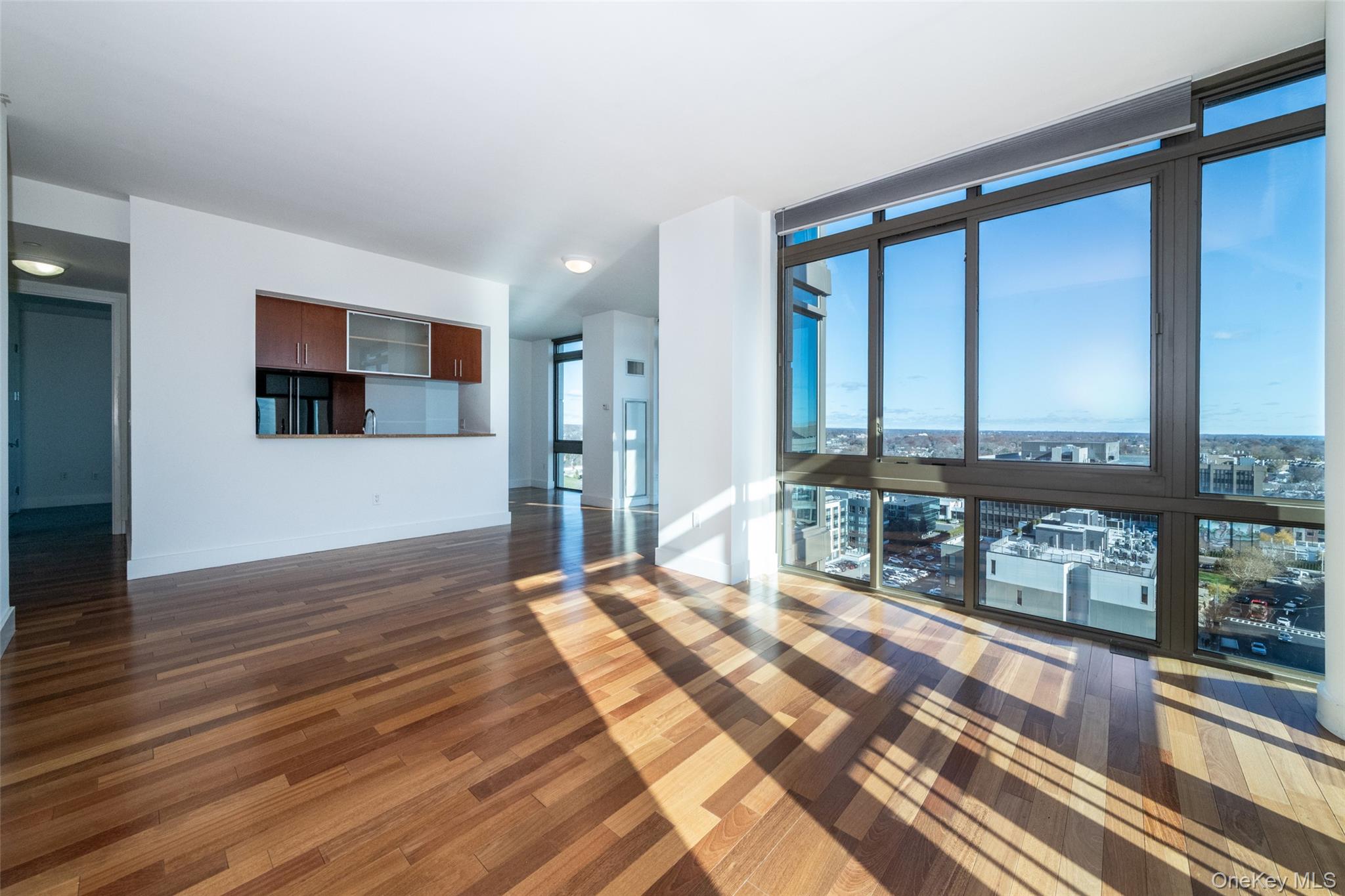 #11 photo, 175 Huguenot Street, New Rochelle , NY 10801