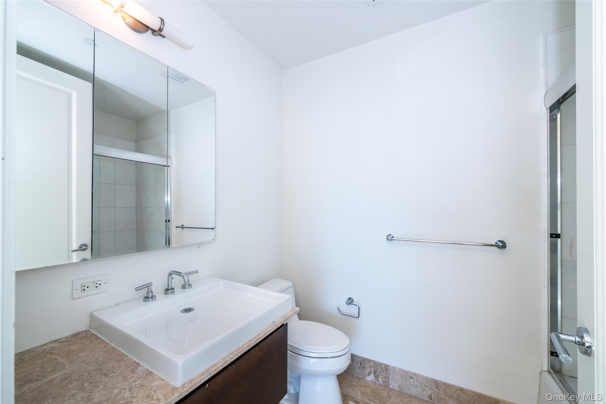 #19 photo, 175 Huguenot Street, New Rochelle , NY 10801