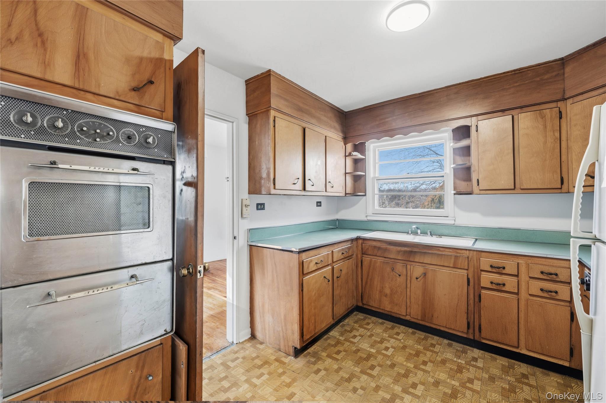 #7 photo, 6209 Spencer Terrace, Bronx , NY 10471