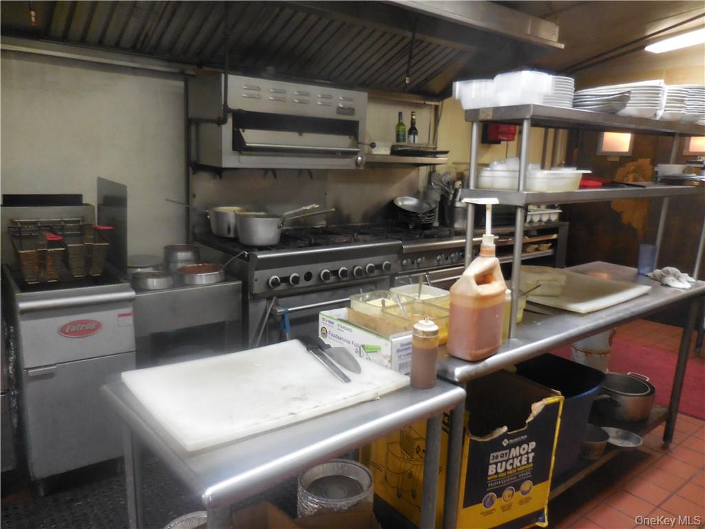 #14 photo, 2850 State Route 17k, 纽约州 Middletown , NY 10941