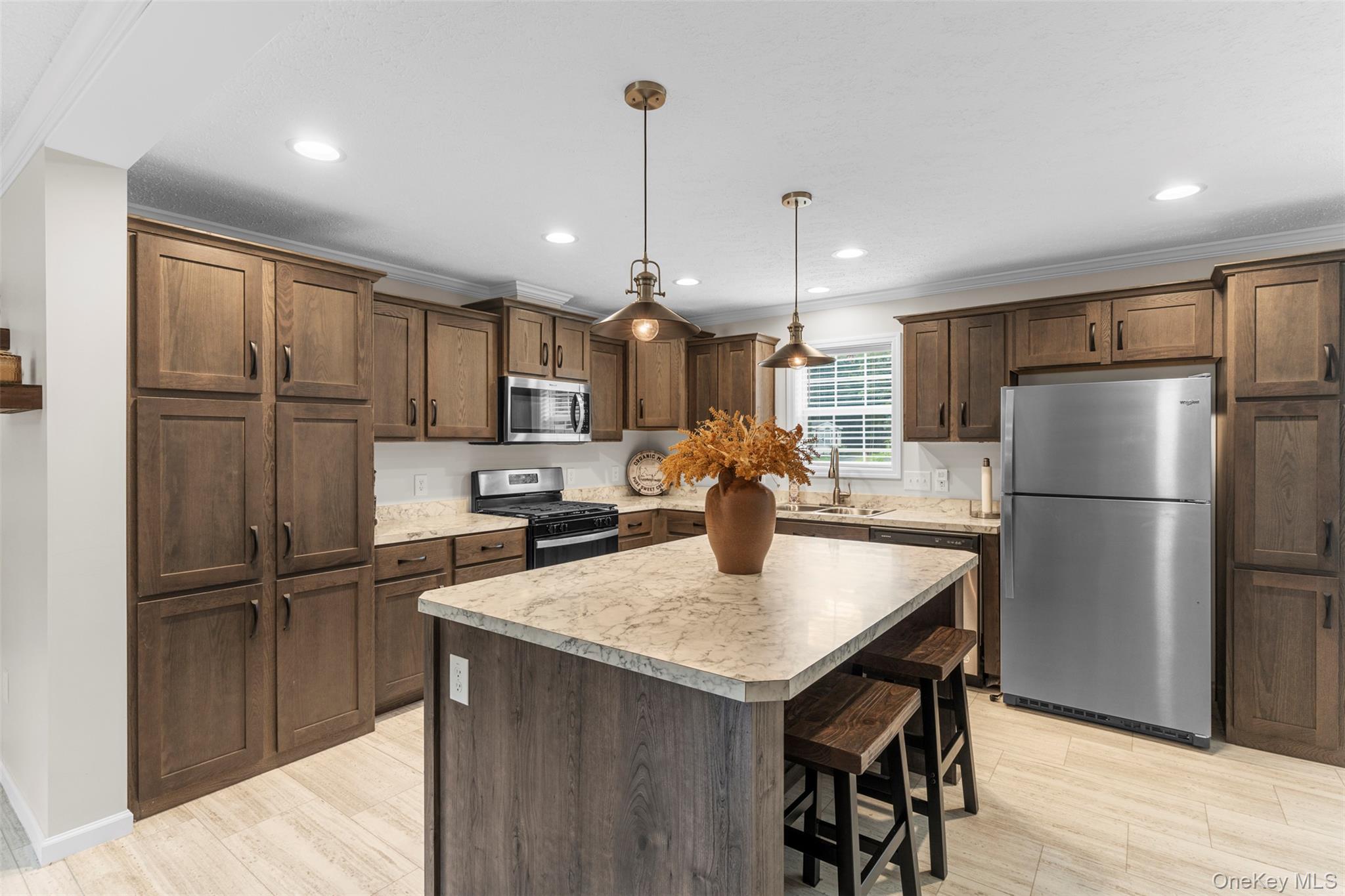 #8 photo, 242 Ruby, Kingston , NY 12401