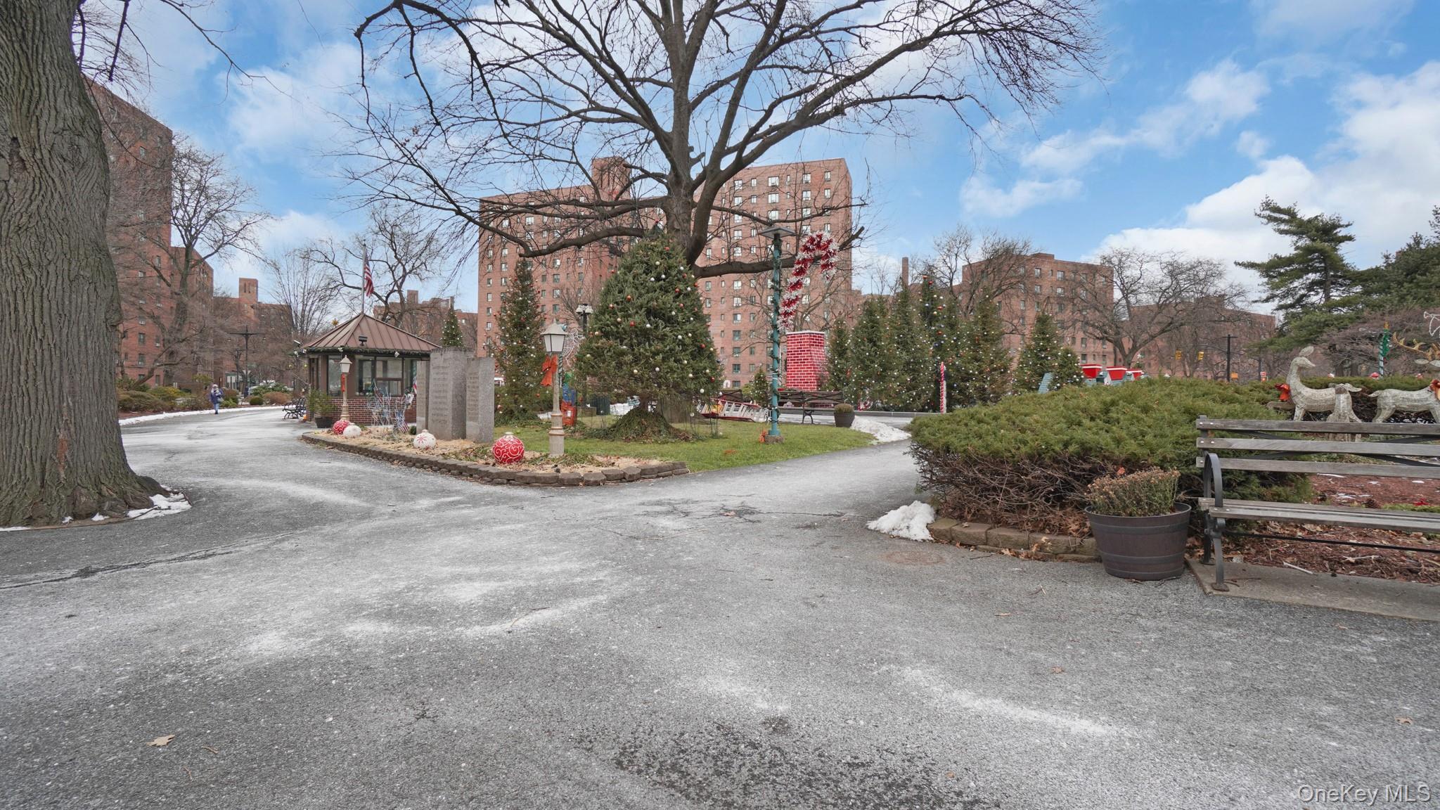 #12 photo, 1491 West Avenue, Bronx , NY 10462