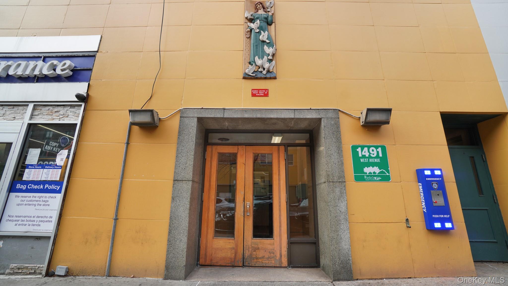 #2 photo, 1491 West Avenue, Bronx , NY 10462