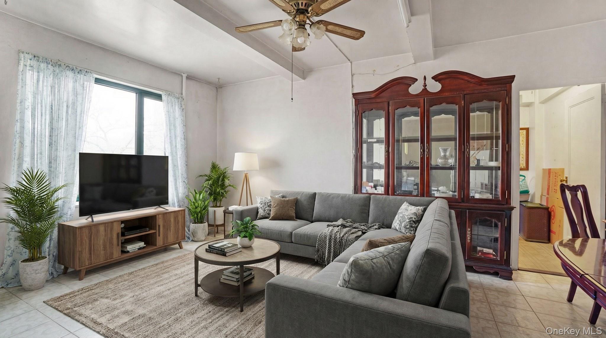 #4 photo, 1491 West Avenue, Bronx , NY 10462