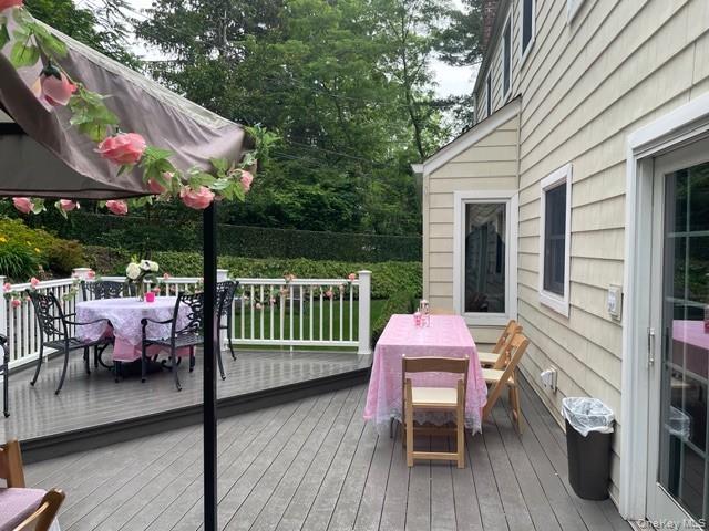 #19 photo, 145 Shore Road, Manhasset , NY 11030