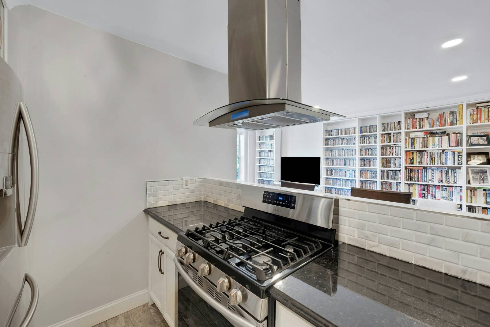 #7 photo, 601 Kappock Street, #5E, Spuyten Duyvil , NY 10463