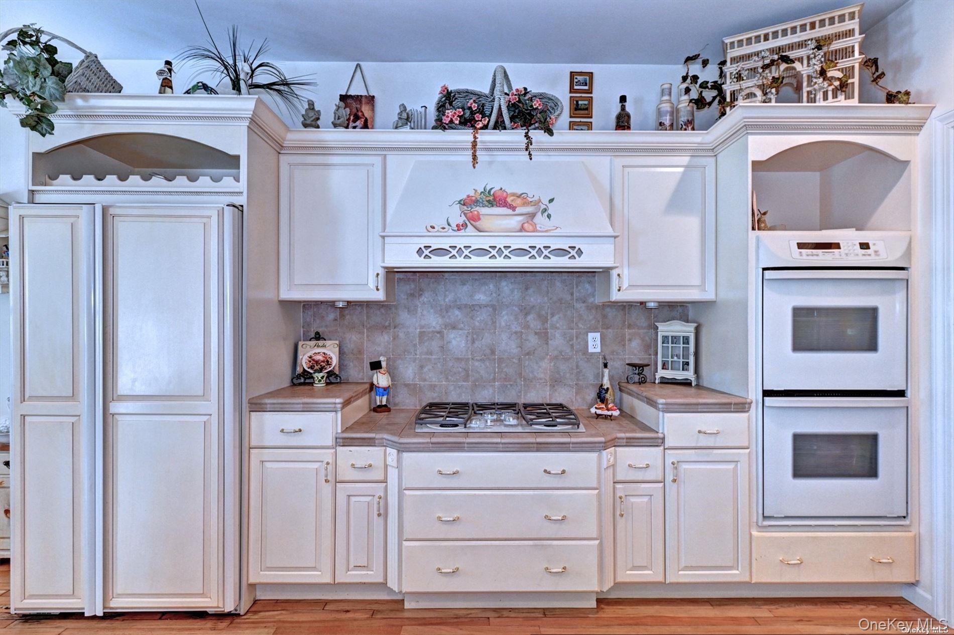 #14 photo, 3 Leahs, מחוז סאפוק Smithtown , NY 11787