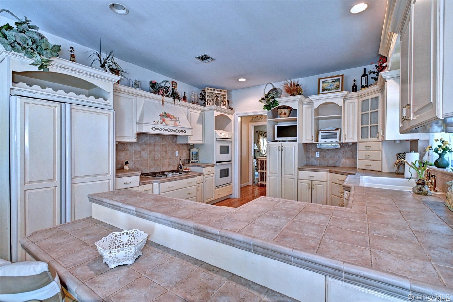 #18 photo, 3 Leahs, מחוז סאפוק Smithtown , NY 11787