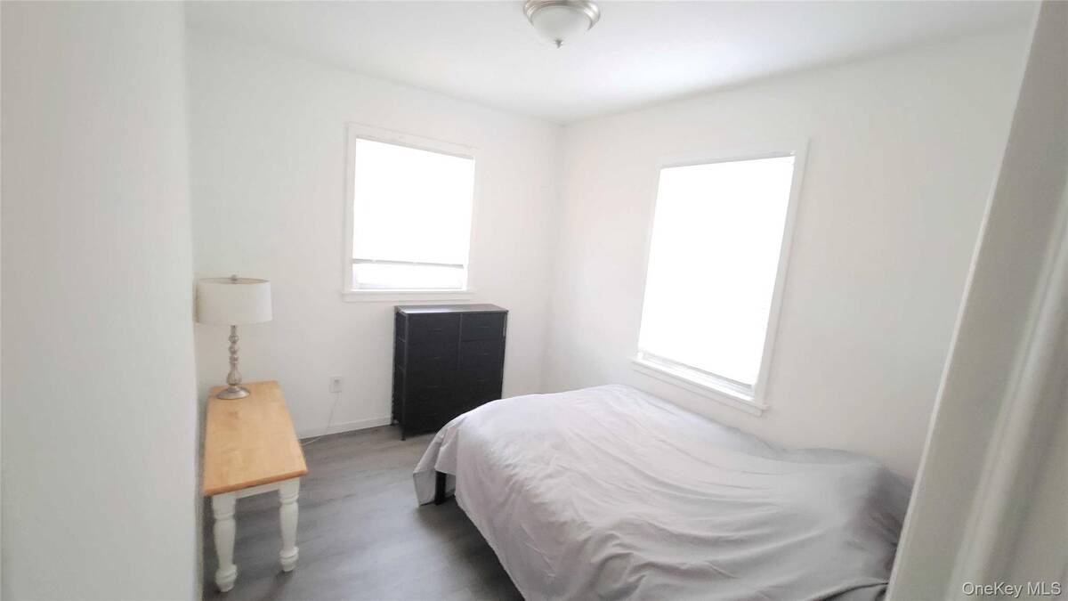 #3 photo, 56 Woodcliff Trail, Baiting Hollow , NY 11933