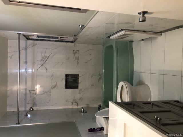 #15 photo, 4005 Worthmor Drive, Seaford , NY 11783