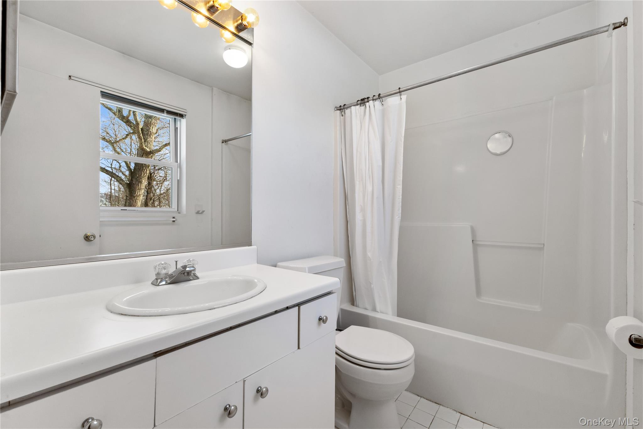 #11 photo, 10 Guilford Circle, Goldens Bridge , NY 10526