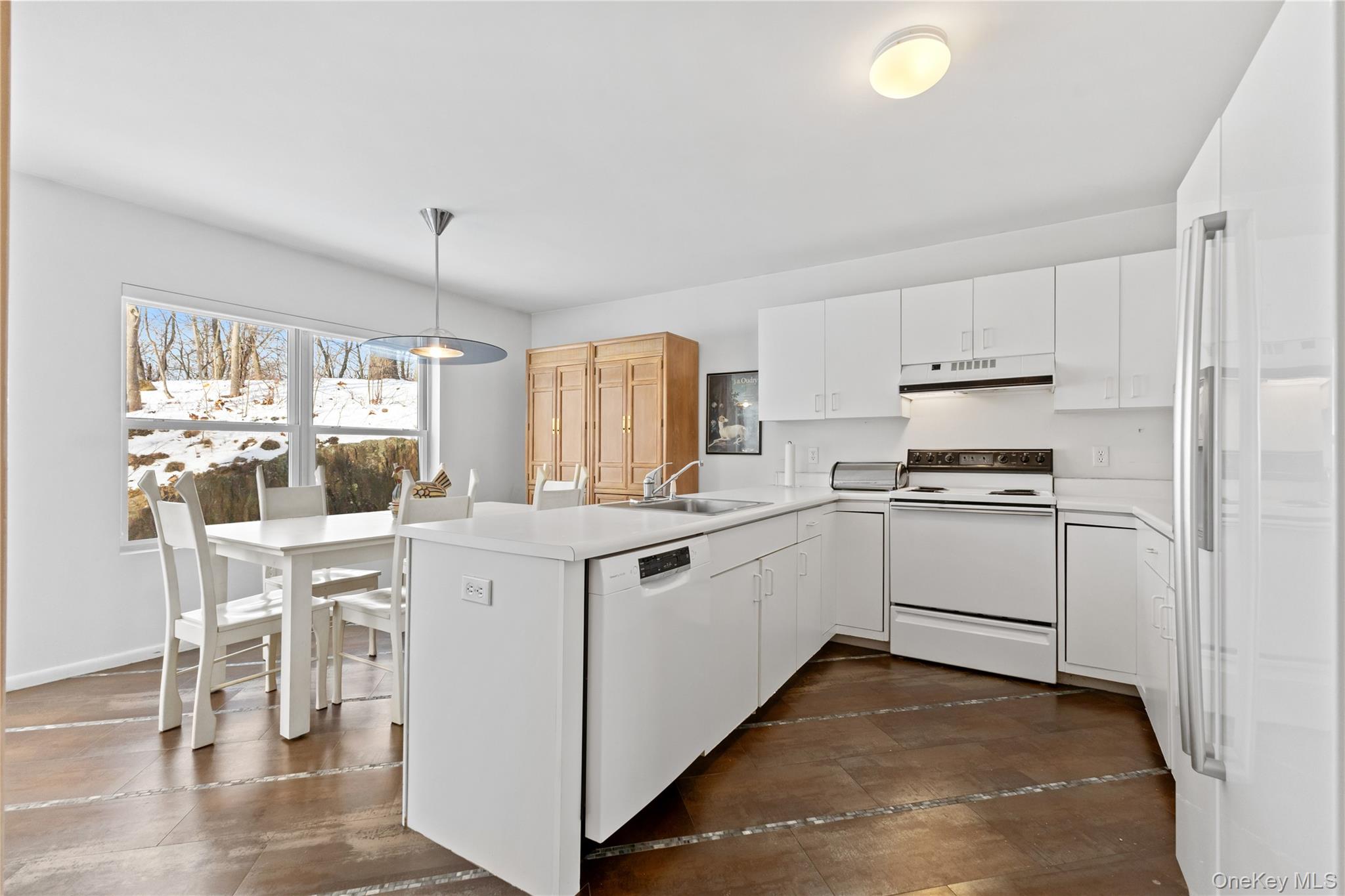 #5 photo, 10 Guilford Circle, Goldens Bridge , NY 10526