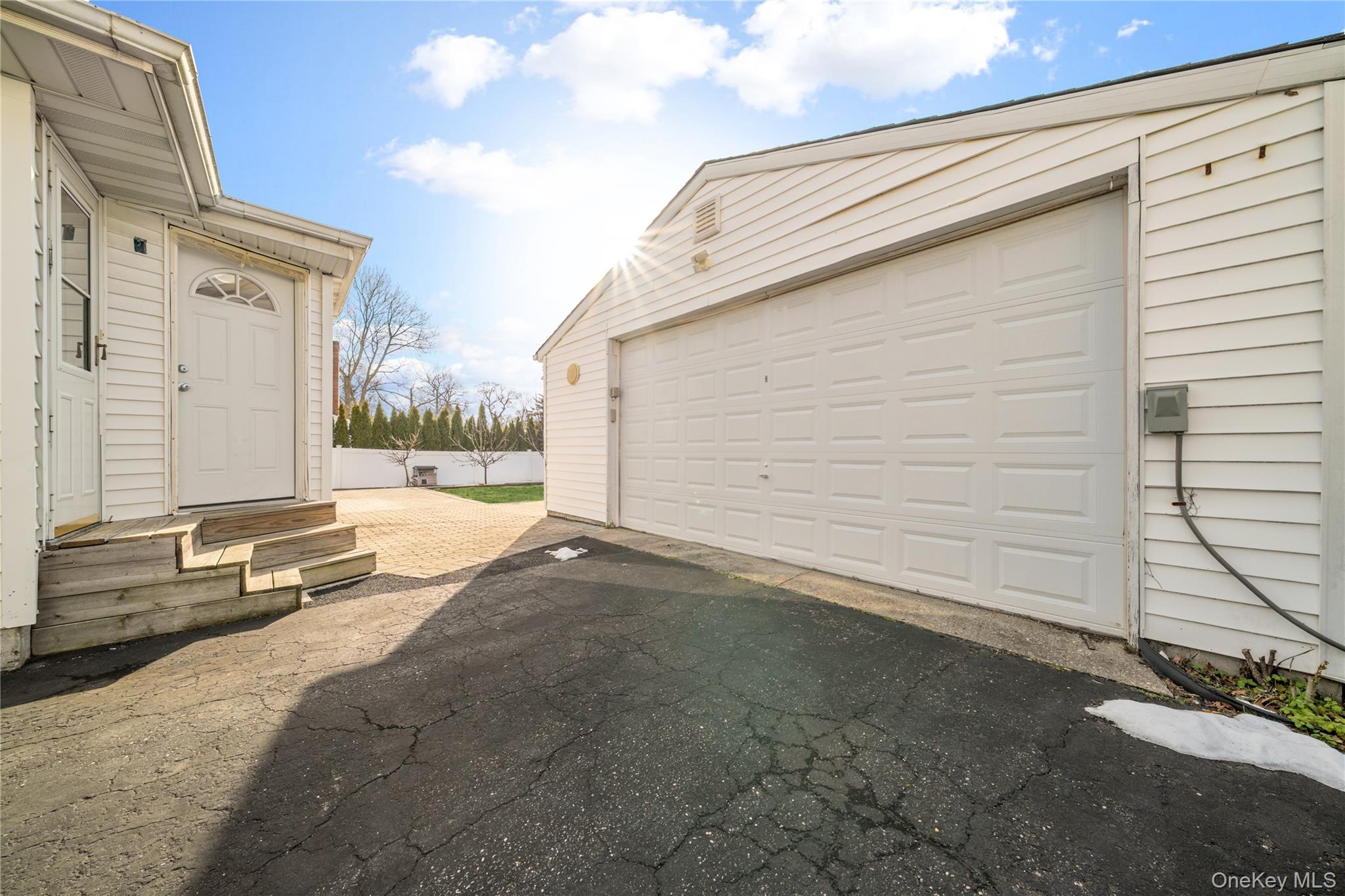 #19 photo, 46 Creighton Avenue, Lake Ronkonkoma , NY 11779