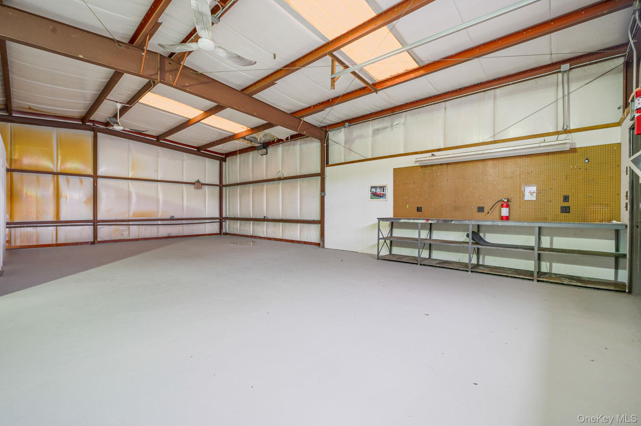 #11 photo, 1807 Middle Road, Calverton , NY 11933