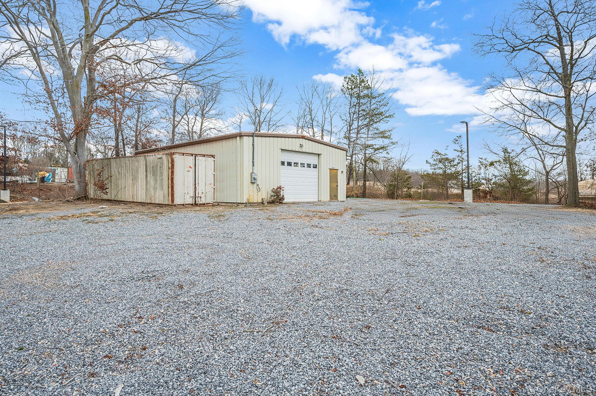 #5 photo, 1807 Middle Road, Calverton , NY 11933