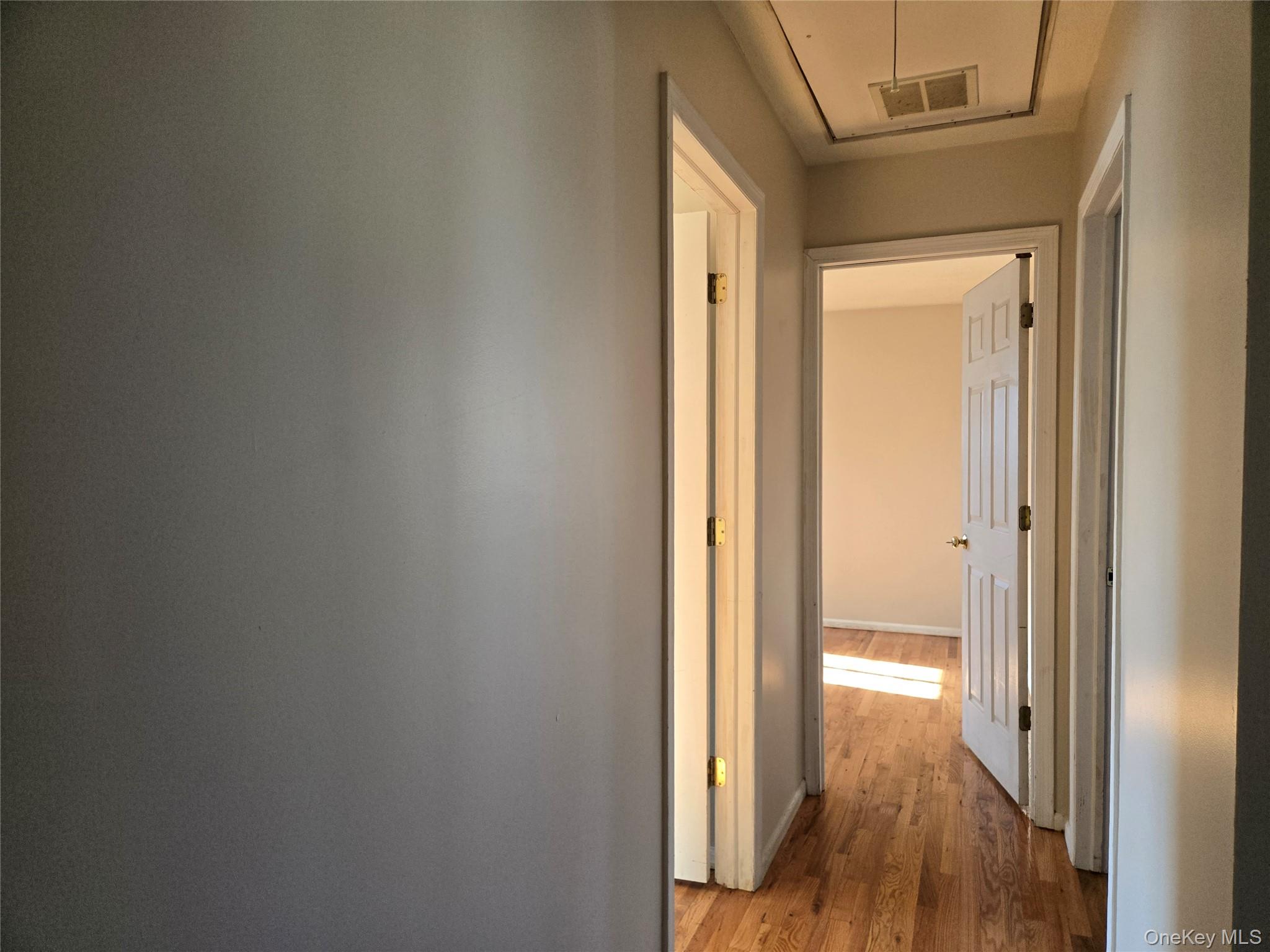 #18 photo, 73 Pearsall Avenue, Lynbrook , NY 11563