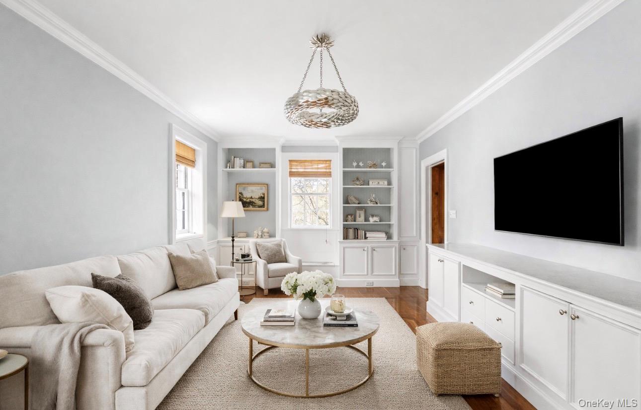 #10 photo, 393 Mill River Road, Нассау ‖ Muttontown , NY 11771