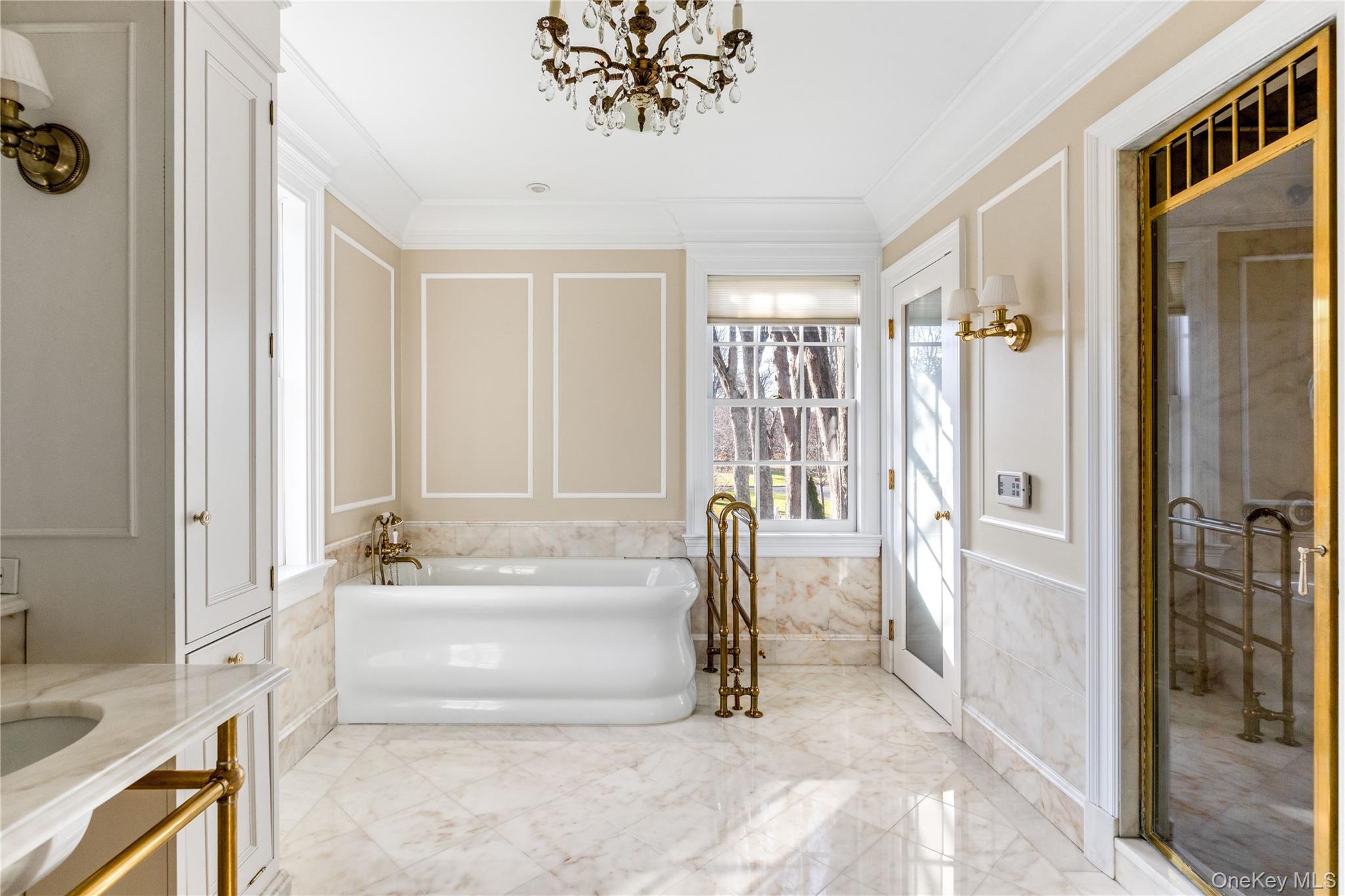 #17 photo, 393 Mill River Road, Нассау ‖ Muttontown , NY 11771