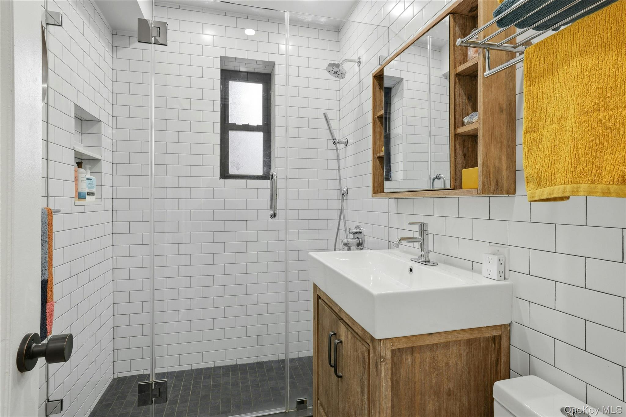 #14 photo, 25-40 31st Avenue, Куинс ‖ Astoria , NY 11106