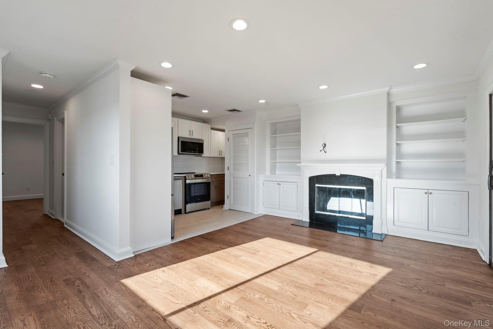 #5 photo, 1 Anchorage, Freeport , NY 11520