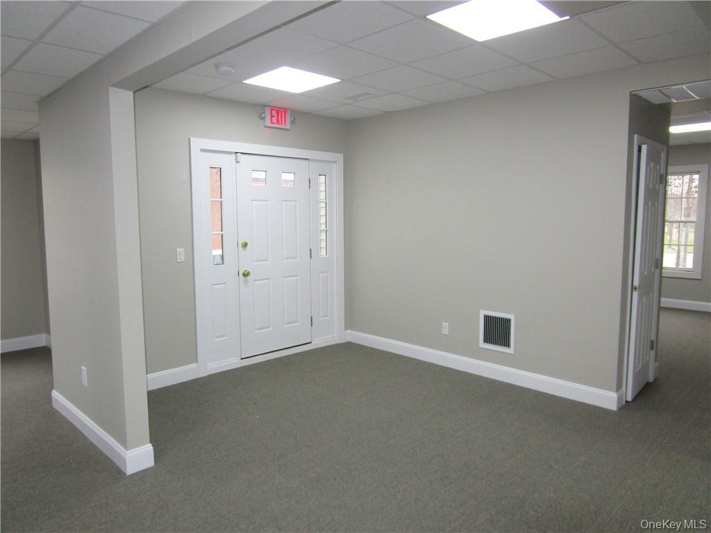 #10 photo, 1952 Commerce Street, Yorktown Heights , NY 10598