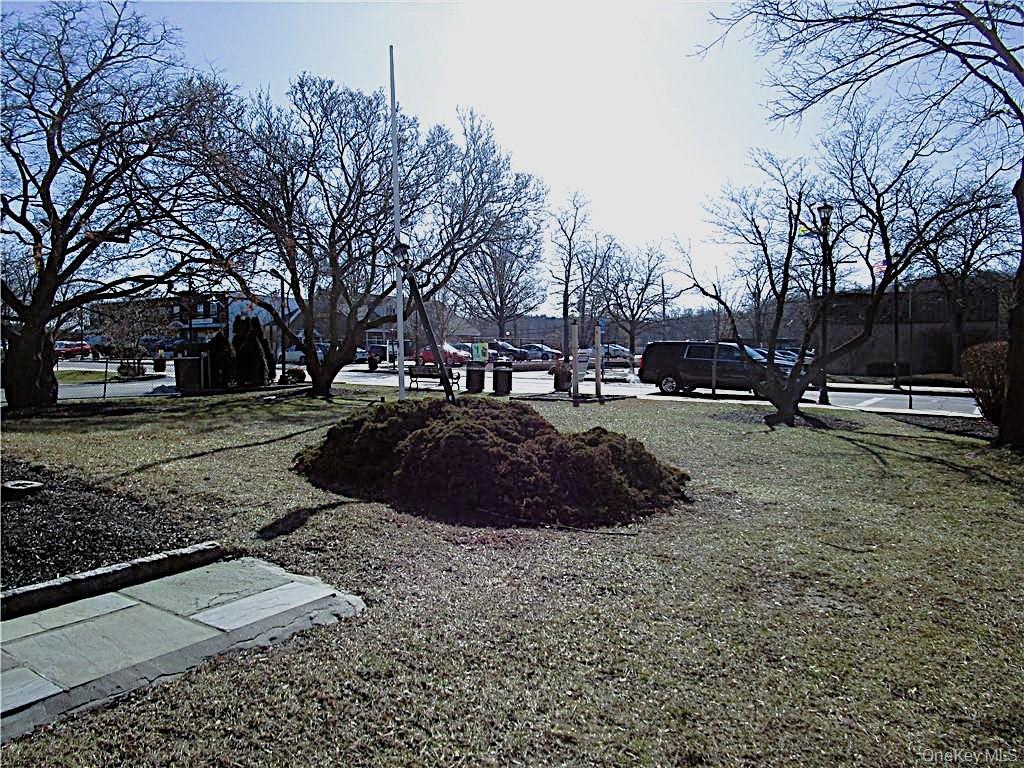 #3 photo, 1952 Commerce Street, Yorktown Heights , NY 10598