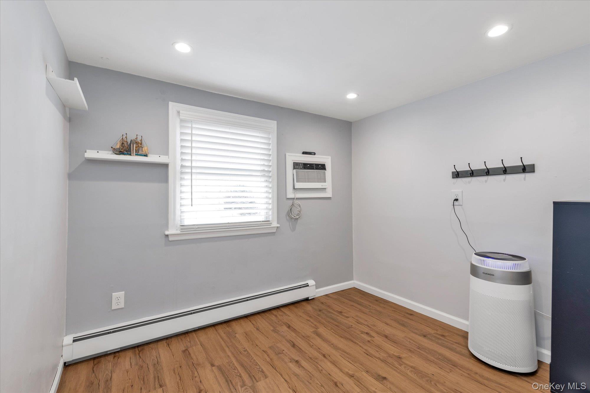 #15 photo, 2451 Joseph Court, 롱 아일랜드 Bellmore , NY 11710