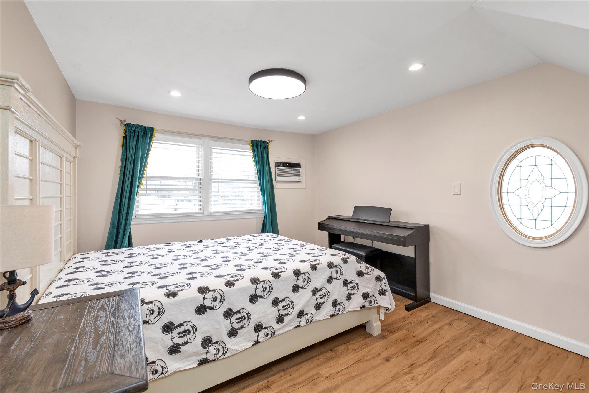 #16 photo, 2451 Joseph Court, 롱 아일랜드 Bellmore , NY 11710