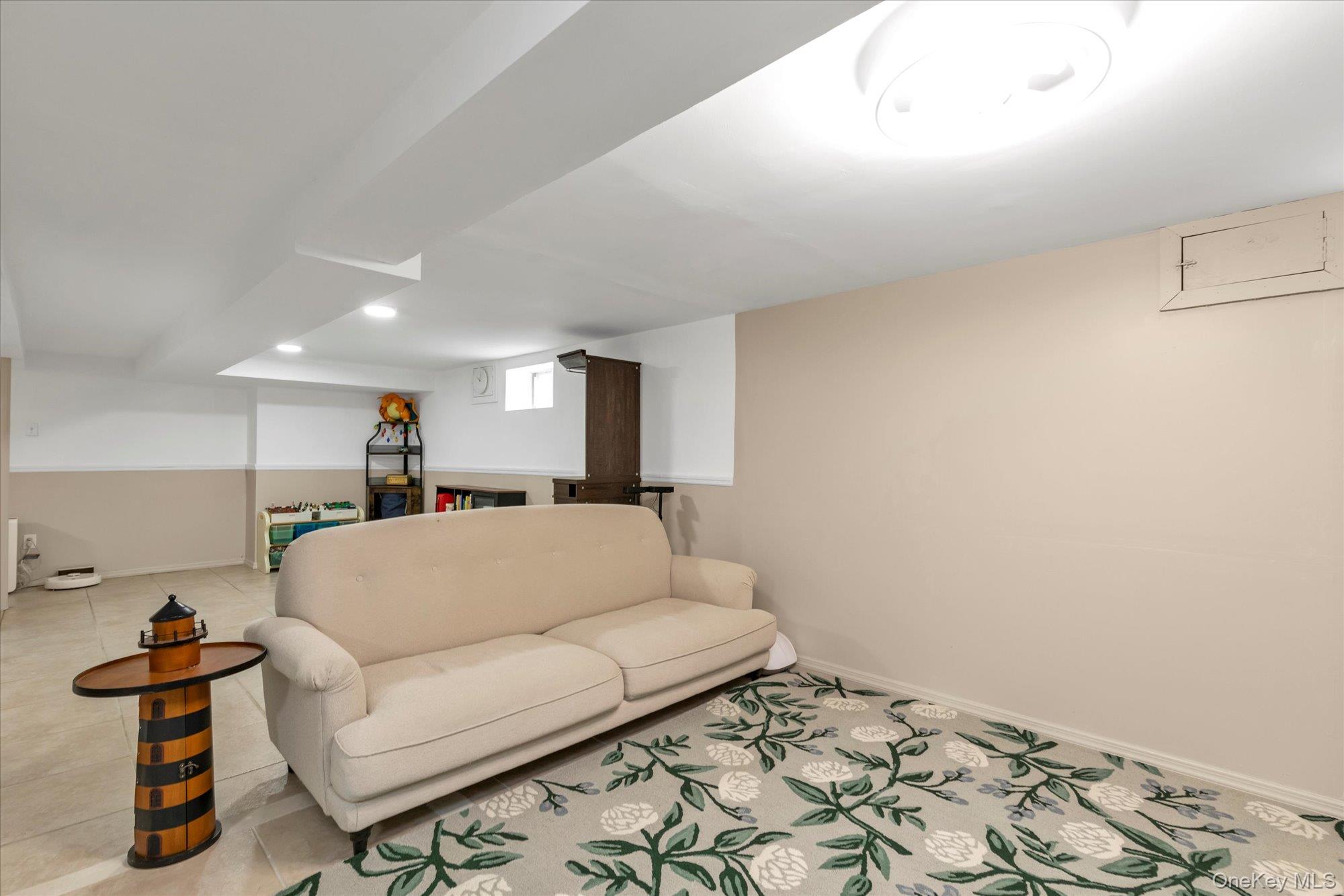 #19 photo, 2451 Joseph Court, 롱 아일랜드 Bellmore , NY 11710