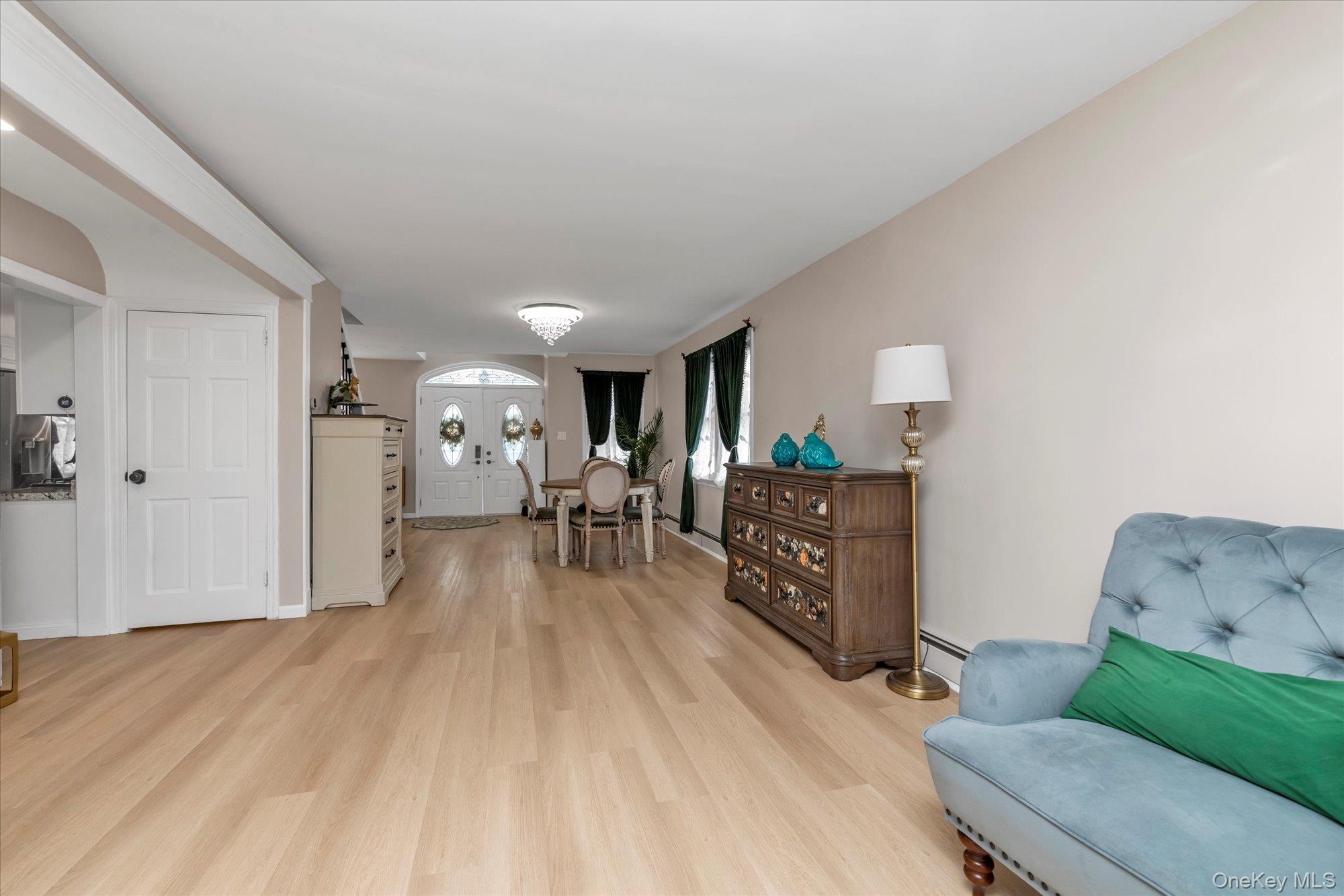 #8 photo, 2451 Joseph Court, 롱 아일랜드 Bellmore , NY 11710