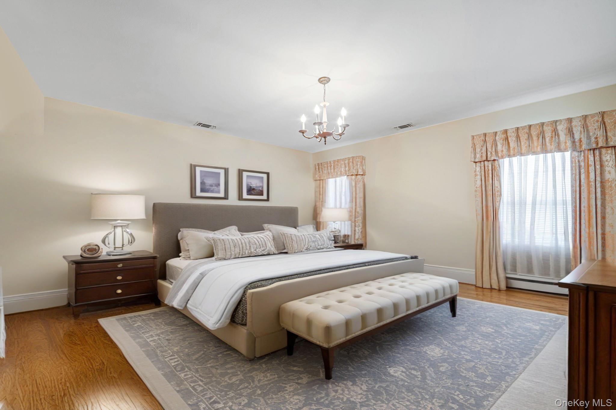 #19 photo, 48 Kate Circle, सफ़ोक काउंटी Middle Island , NY 11953