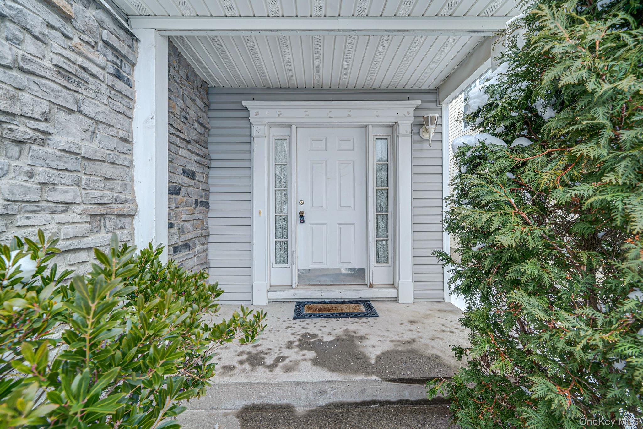 #3 photo, 48 Kate Circle, सफ़ोक काउंटी Middle Island , NY 11953